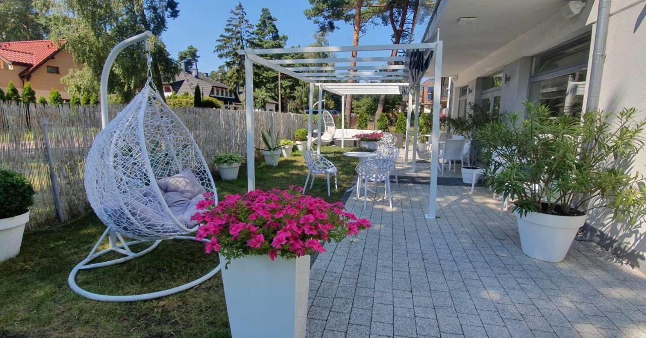 Majestique Hotel Поберово Екстериор снимка